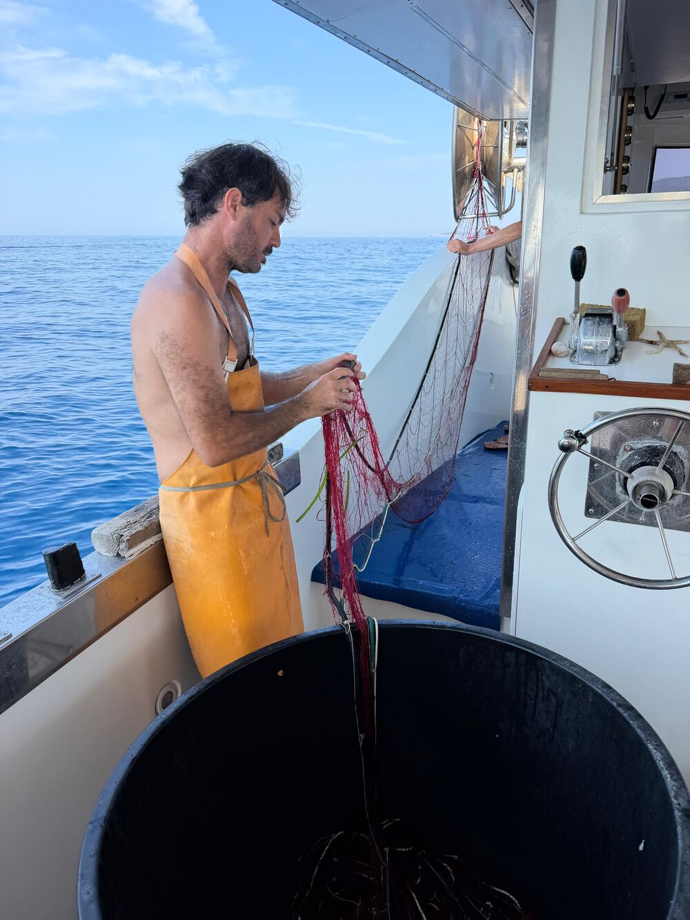 Salpare le reti a bordo con il verricello